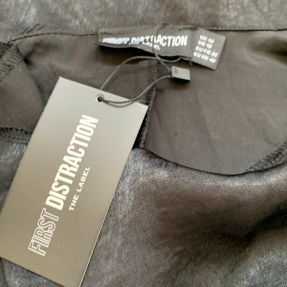 First Distraction The Label satin dress in black - Picture 4 of 6